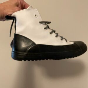 Hunter lace up boots!